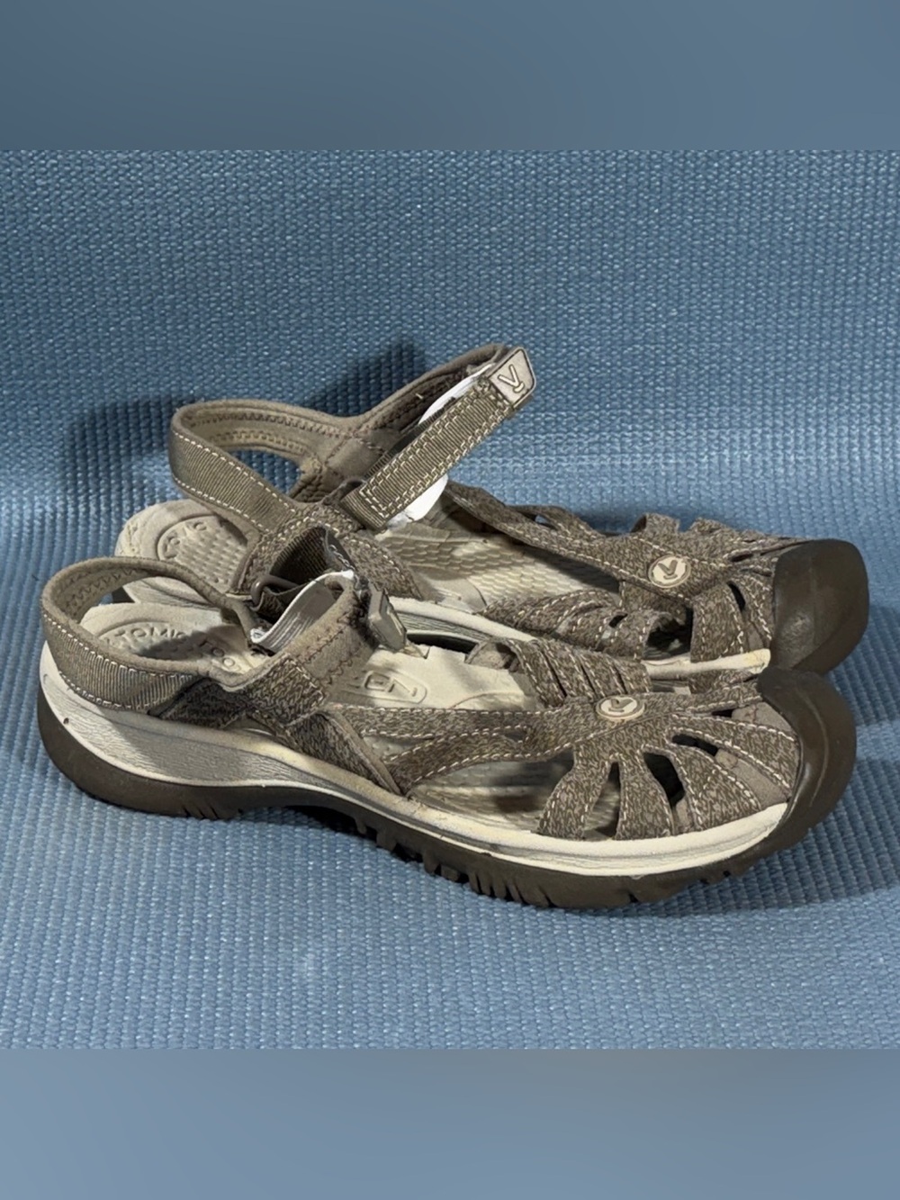 KEEN Women’s Rose Closed Toe Ankle Strap Outdoor Sandals Size 8.5